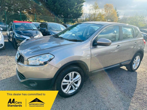 Nissan Qashqai  1.6 Acenta 2WD Euro 5 (s/s) 5dr