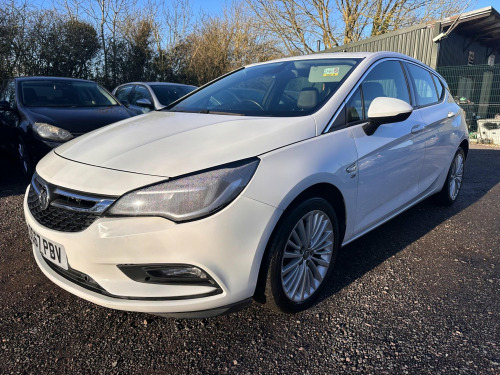 Vauxhall Astra  1.4i Turbo Elite Nav Auto Euro 6 (s/s) 5dr