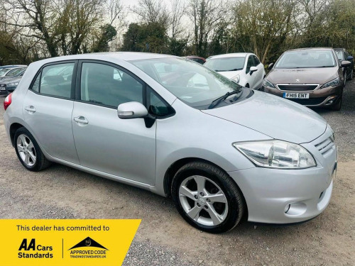 Toyota Auris  1.33 Dual VVT-i TR Euro 4 (s/s) 5dr