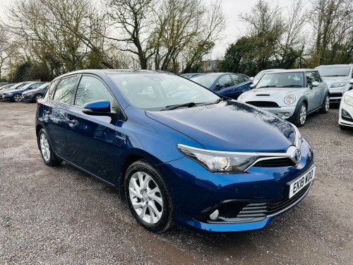 Toyota Auris  1.8 VVT-h Icon Tech CVT Euro 6 (s/s) 5dr 