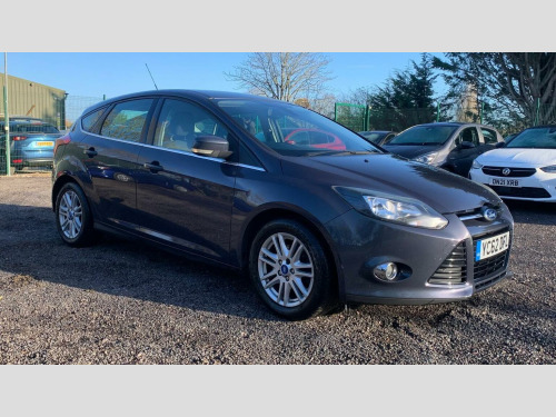 Ford Focus  1.0T EcoBoost Titanium Euro 5 (s/s) 5dr