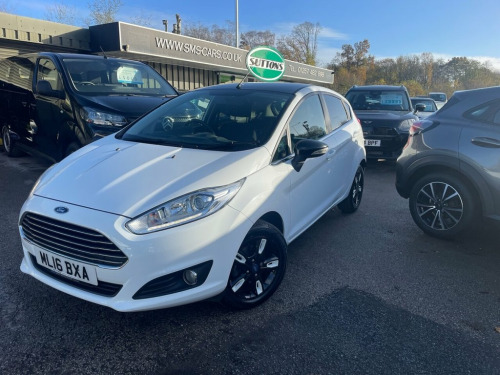 Ford Fiesta  1.25 Zetec White Edition Hatchback 5dr Petrol Manu