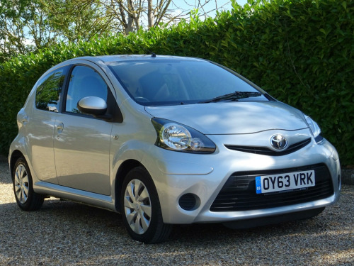 Toyota AYGO  1.0 VVT-i Ice Euro 5 5dr