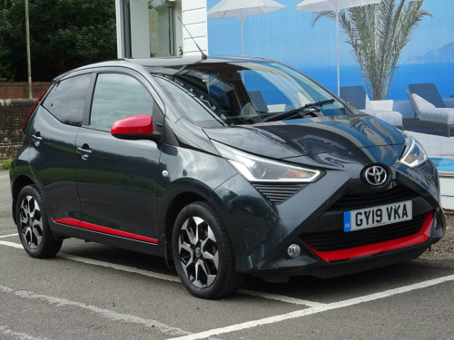 Toyota AYGO  1.0 VVT-i x-trend Funroof x-shift Euro 6 5dr