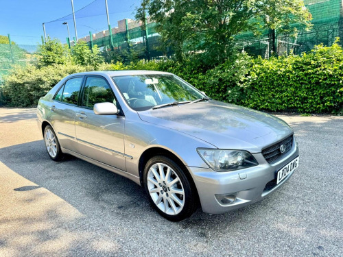 Lexus IS  2.0 200 LE 4dr