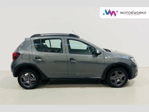 Dacia Sandero Stepway  0.9 TCe SE Summit Hatchback 5dr Petrol Manual Euro