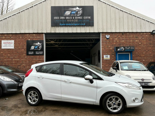 Ford Fiesta  1.4 Zetec 5dr