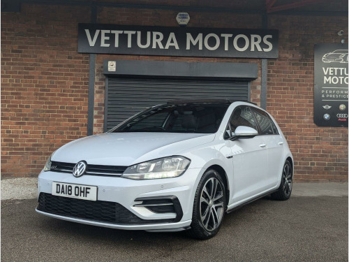 Volkswagen Golf  1.5 TSI EVO R-Line