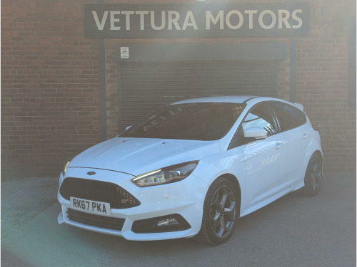 Ford Focus 2.0 T EcoBoost ST-3