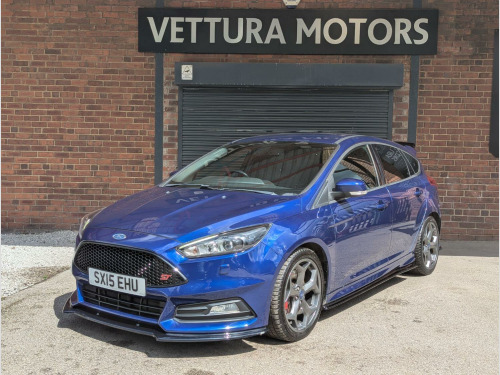 Ford Focus 2.0 T EcoBoost ST-3