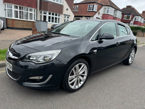 Vauxhall Astra  1.4T 16v SRi Euro 5 5dr