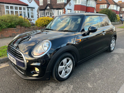 MINI Hatch  1.5 Cooper D Auto Euro 6 (s/s) 3dr