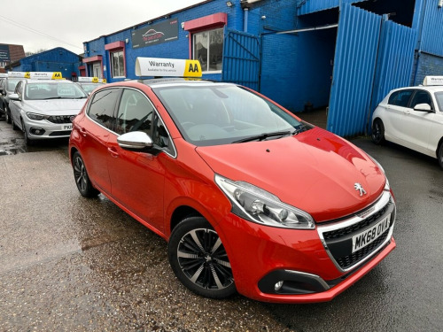 Peugeot 208  1.2 PureTech Allure Premium Hatchback 5dr Petrol M 