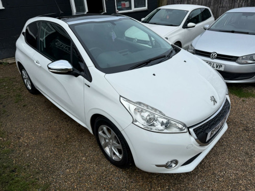 Peugeot 208  1.2 VTi Style Euro 5 3dr