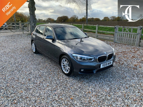 BMW 1 Series  1.5 118i SE Business Hatchback 5dr Petrol Auto Eur