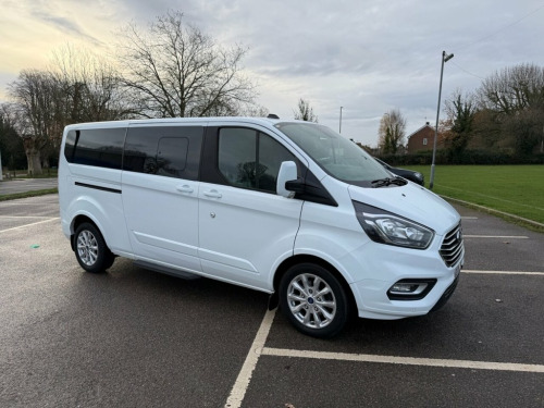 Ford Tourneo Custom  2.0 320 EcoBlue Titanium Minibus Double Cab 5dr Di
