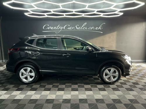 Nissan Qashqai  1.3 DIG-T Acenta Premium Euro 6 (s/s) 5dr