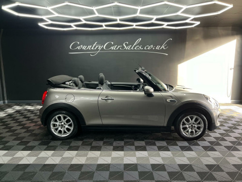 MINI Convertible  1.5 Cooper Euro 6 (s/s) 2dr