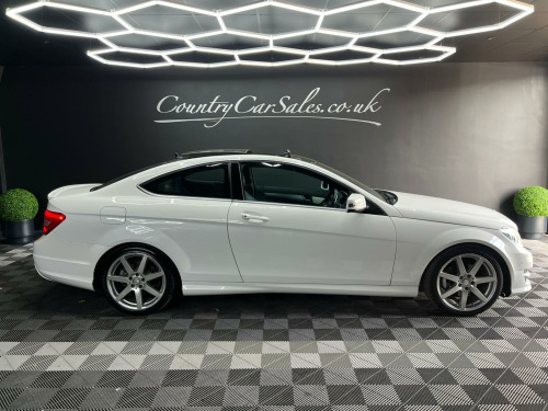 Mercedes-Benz C-Class C220 2.1 C220 CDI AMG Sport Edition G-Tronic+ Euro 5 (s/s) 2dr