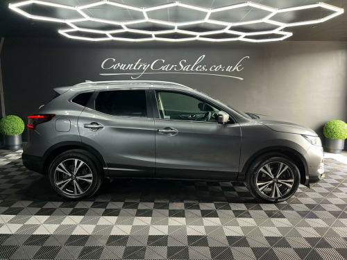 Nissan Qashqai  1.3 DIG-T N-Connecta Euro 6 (s/s) 5dr
