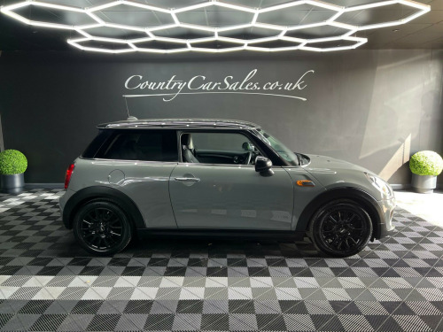 MINI Hatch  1.5 Cooper Euro 6 (s/s) 3dr