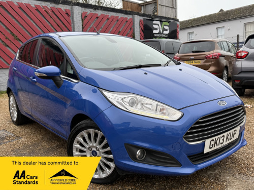 Ford Fiesta  1.0T EcoBoost Titanium Hatchback 5dr Petrol Manual Euro 5 (s/s) (125 ps)