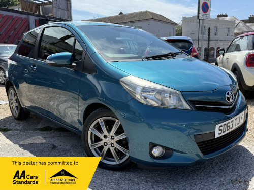 Toyota Yaris  1.33 Dual VVT-i SR Hatchback 3dr Petrol Manual Euro 5 (101 ps)