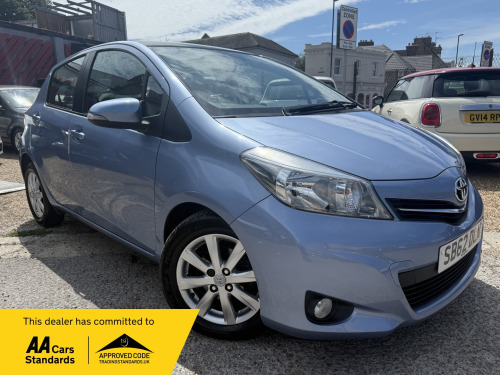 Toyota Yaris  1.33 Dual VVT-i T Spirit Hatchback 5dr Petrol Multidrive S Euro 5 (101 ps)