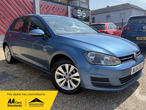 Volkswagen Golf  1.6 TDI BlueMotion Tech SE Hatchback 5dr Diesel DSG Euro 5 (s/s) (105 ps)