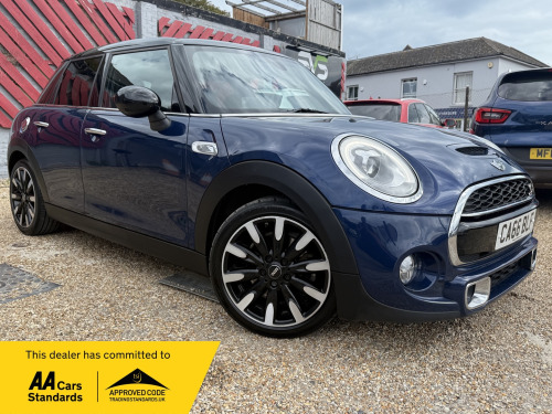 MINI Hatch  2.0 Cooper S Hatchback 5dr Petrol Auto Euro 6 (s/s) (192 ps)