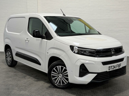 Vauxhall Combo  1.5 Turbo D 2300 Pro Panel Van SWB Euro 6 (s/s) 5dr 