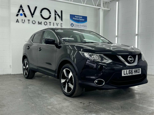 Nissan Qashqai  1.2 DIG-T N-Connecta 2WD Euro 6 (s/s) 5dr