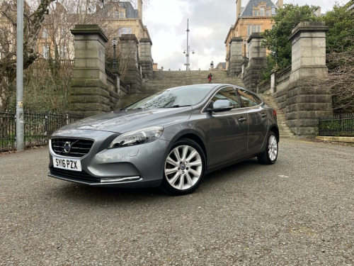 Volvo V40  2.0 D2 SE Lux Hatchback 5dr Diesel Manual Euro 6 (s/s) (120 ps)