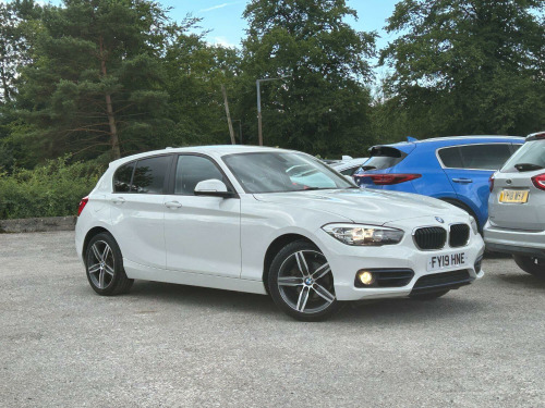 BMW 1 Series  1.5 118i Sport 5-door