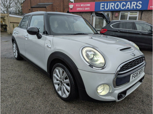 MINI Hatch  2.0 Cooper SD Euro 6 (s/s) 5dr 