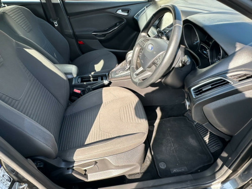 Ford Focus  1.5T EcoBoost Titanium Auto Euro 6 (s/s) 5dr