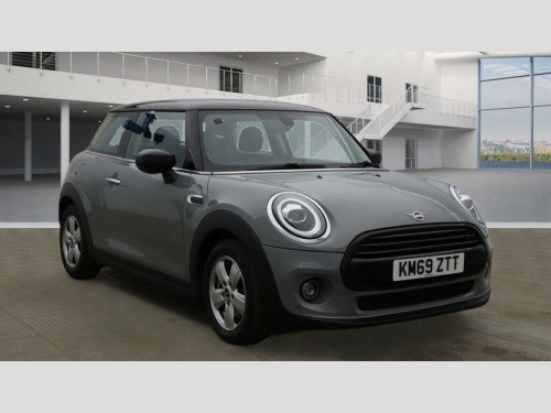 MINI Hatch  1.5 Cooper Classic Steptronic Euro 6 (s/s) 3dr