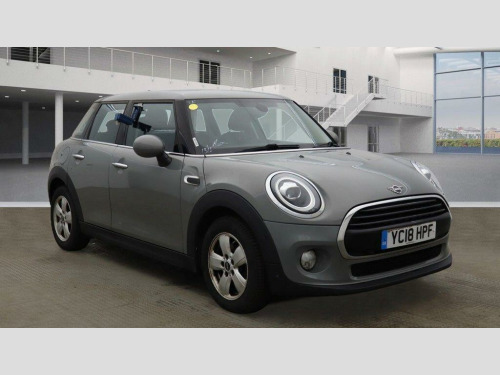 MINI Hatch  1.5 Cooper Steptronic Euro 6 (s/s) 5dr