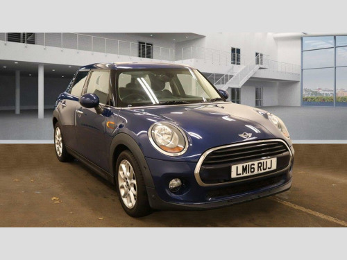 MINI Hatch  1.5 Cooper Auto Euro 6 (s/s) 5dr