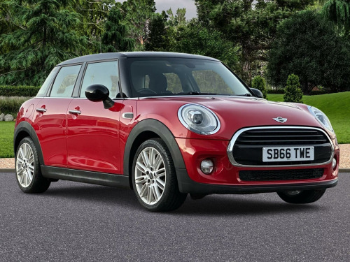 MINI Hatch  1.5 Cooper Auto Euro 6 (s/s) 5dr