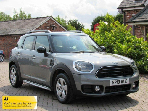MINI Countryman  1.5 Cooper Classic Euro 6 (s/s) 5dr