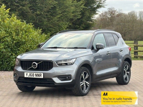 Volvo XC40  1.5 T3 R-Design Euro 6 (s/s) 5dr 
