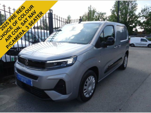 Vauxhall Combo  1.5 Turbo D 2300 Pro Panel Van 5dr Diesel Manual S