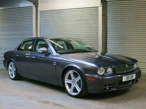 Jaguar XJ  2.7 TD Sovereign 4dr