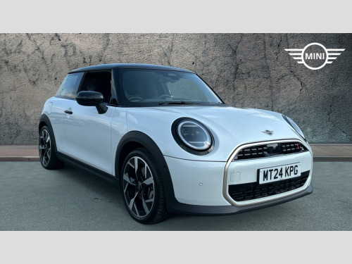 MINI Cooper  2.0S Exclusive Hatchback 3dr Petrol Steptronic Euro 6 (s/s) (204 ps)