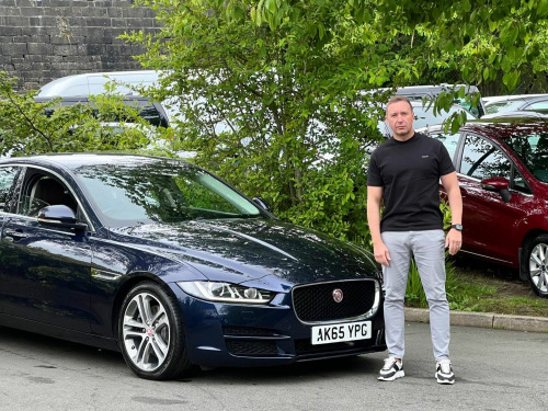 Jaguar XE  2.0d Portfolio Auto Euro 6 (s/s) 4dr