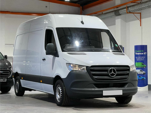 Mercedes-Benz Sprinter  2.0 315 CDI Progressive RWD L2 H1 Euro 6 (s/s) 5dr