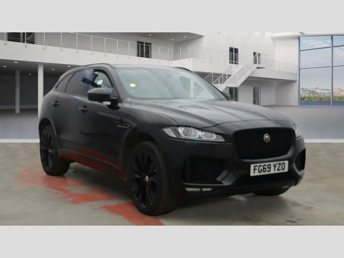 Jaguar F-PACE  2.0 D180 Chequered Flag Auto AWD Euro 6 (s/s) 5dr
