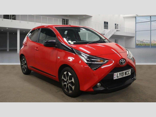 Toyota AYGO  1.0 VVT-i x-trend Funroof x-shift Euro 6 5dr
