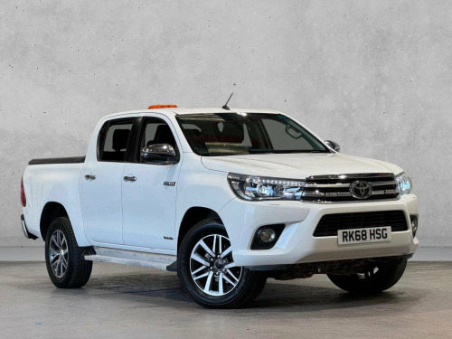 Toyota Hi-Lux  2.4 D-4D Invincible 4WD Euro 6 (s/s) 4dr (TSS)